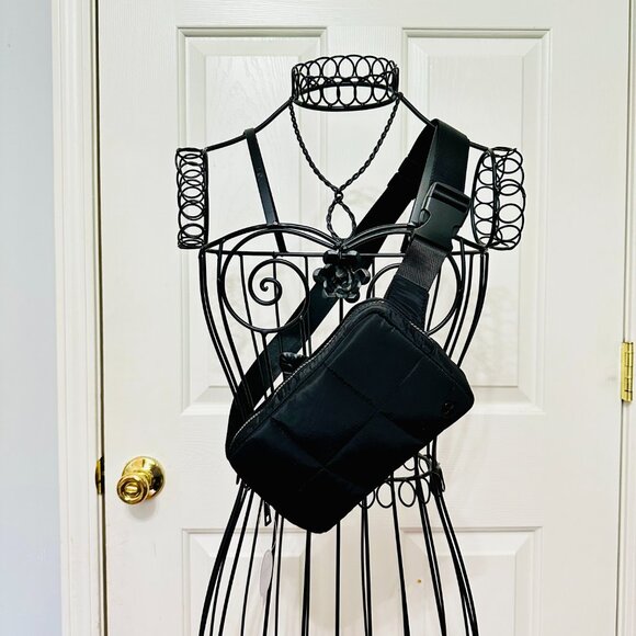 STUDIO NYC BLACK NYLON PUFFER QUILTED BELT BAG FANNY PACK UNISEX - Picture 8 of 8